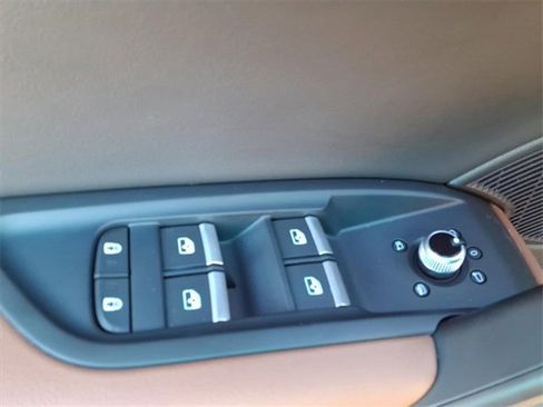 Used 2021 Audi Q5 2.0T Premium Plus image 17