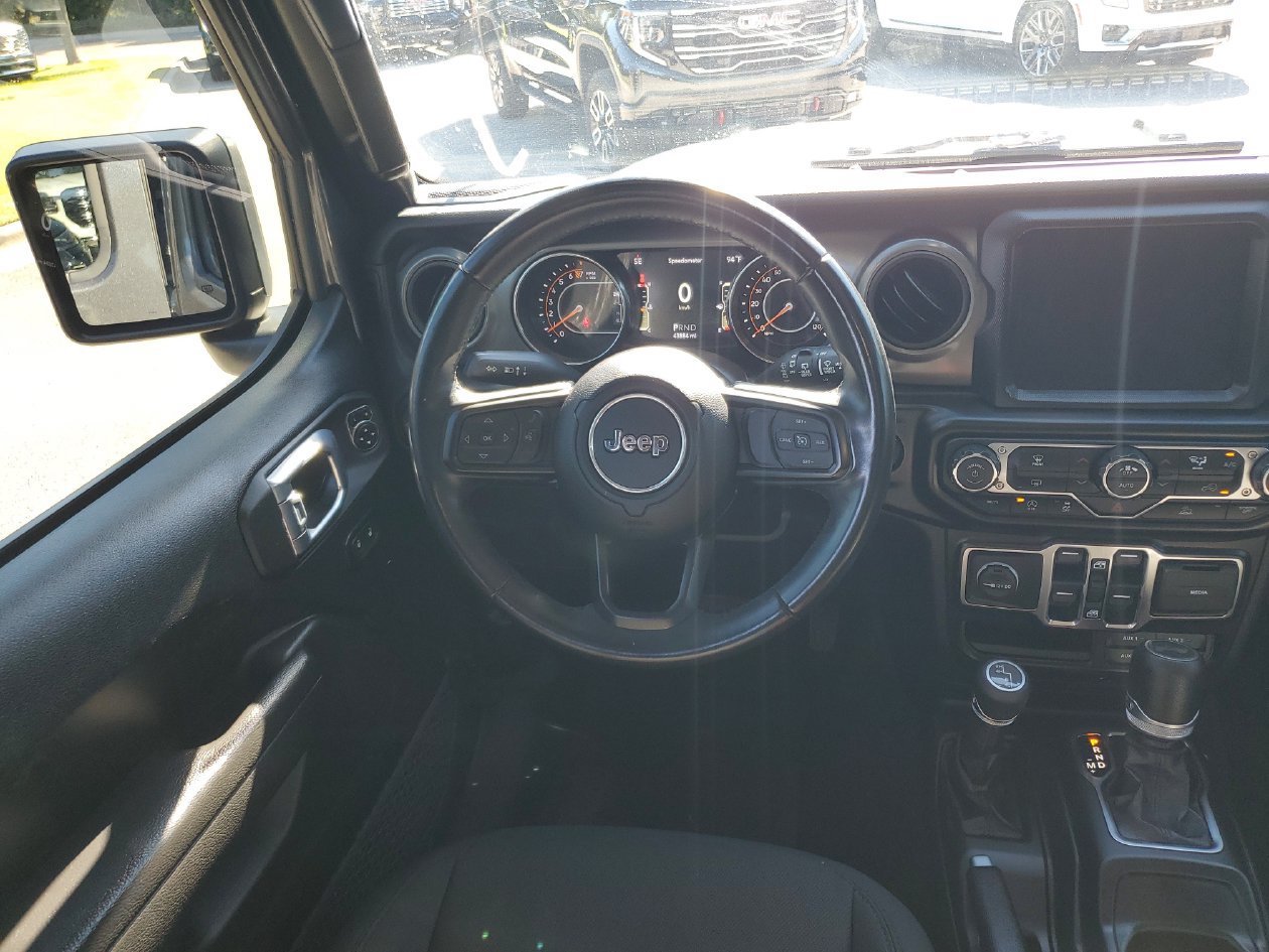 Used 2022 Jeep Wrangler Unlimited Sport AWD/4WD image 12
