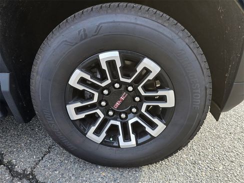 New 2026 GMC Sierra EV Elevation image 40