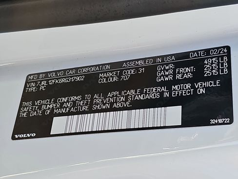 Used 2024 Volvo S60 B5 Core image 37