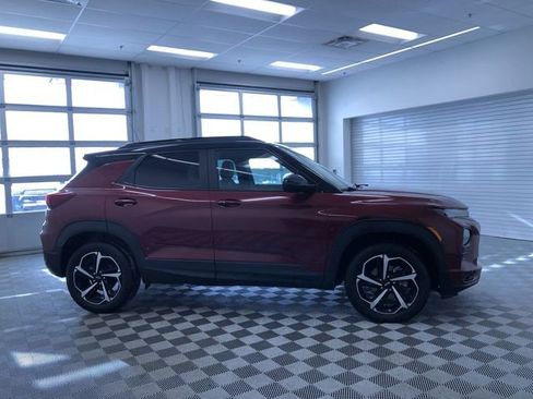 Used 2023 Chevrolet TrailBlazer RS w/ Sun and Liftgate Package image 28