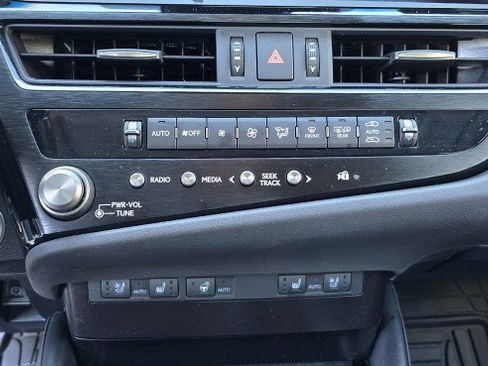 Used 2023 Lexus ES 350 w/ Premium Package image 24