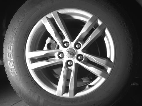 Used 2024 Ford Explorer XLT w/ Equipment Group 202A AWD/4WD image 20