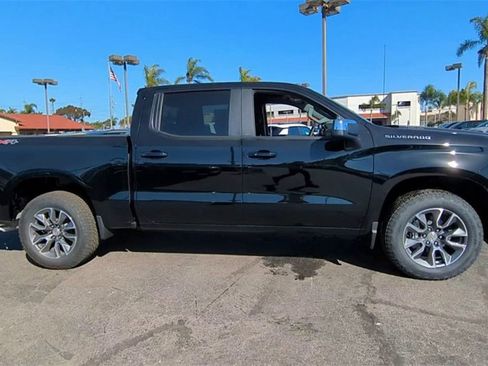 Certified 2025 Chevrolet Silverado 1500 LT image 9