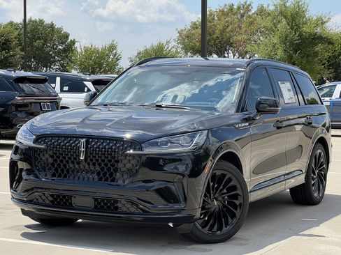 New 2025 Lincoln Aviator Reserve w/ Equipment Group 201A image 2