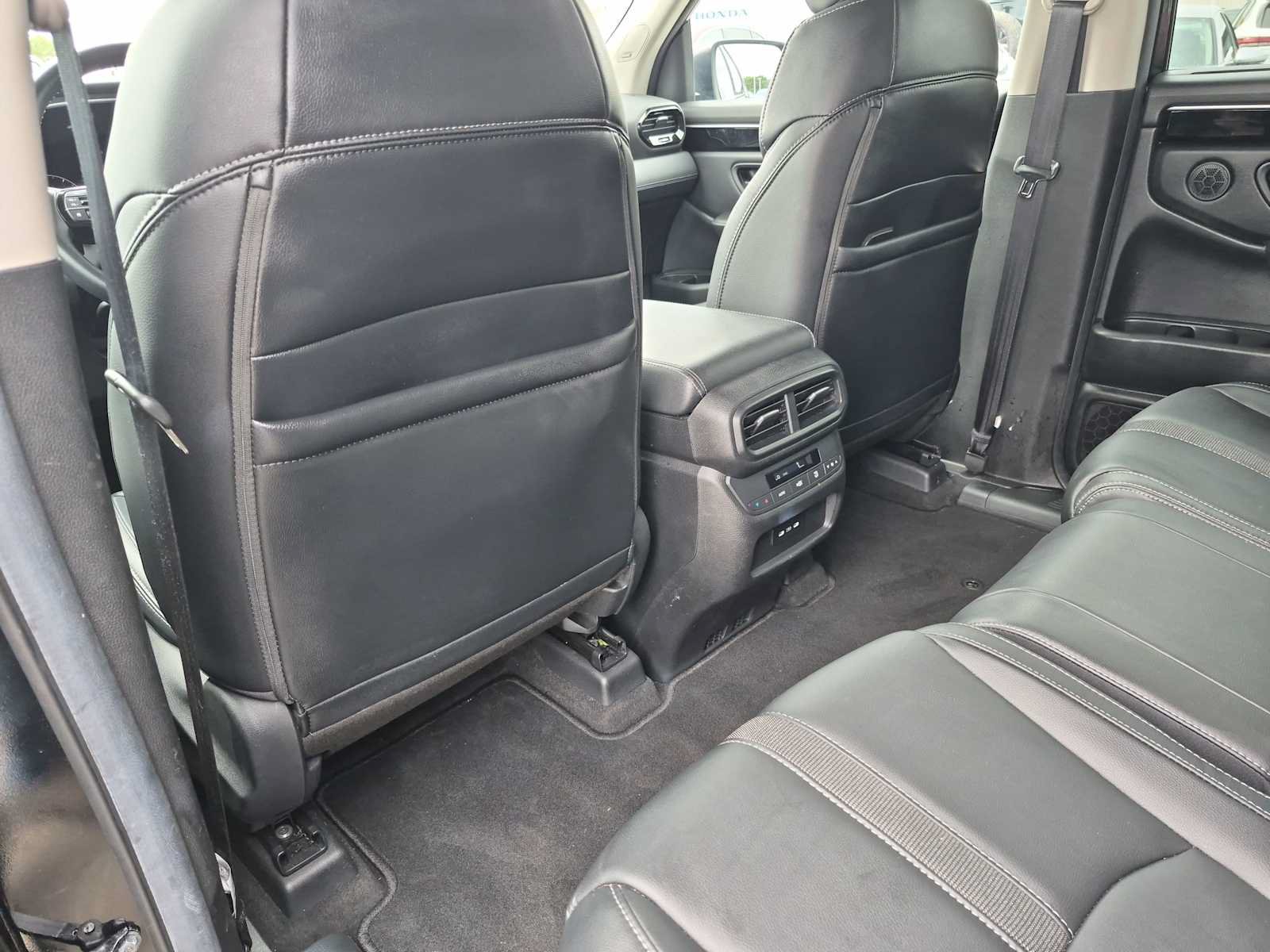 Certified 2024 Honda Pilot Touring image 17