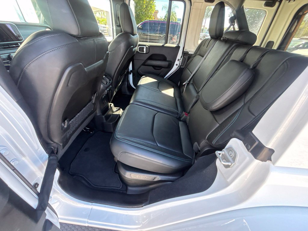 Used 2024 Jeep Wrangler High Altitude AWD/4WD image 25