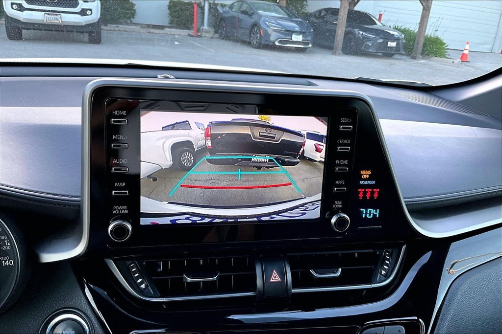 Used 2019 Toyota C-HR XLE FWD image 14