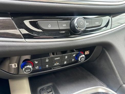 Used 2021 Buick Enclave Premium w/ Sun and Sites Package FWD image 38