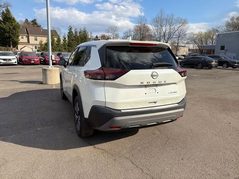 Used 2023 Nissan Rogue SV image 13