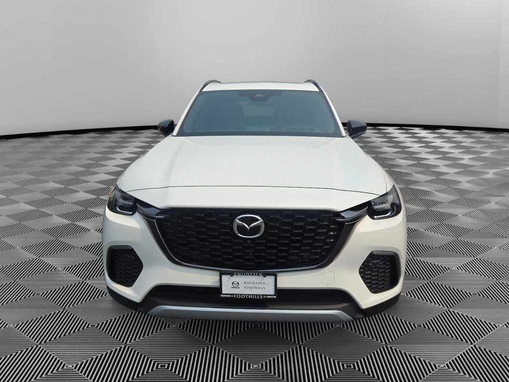 Used 2025 MAZDA CX-70 Plug-In Hybrid w/ Premium Plus AWD/4WD image 2
