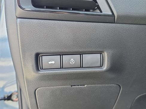 New 2026 Nissan Sentra SV w/ SV Convenience Package image 30