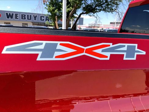 Used 2025 Chevrolet Silverado 1500 LTZ AWD/4WD image 33