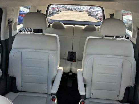 Used 2024 Hyundai Santa Fe Calligraphy image 17