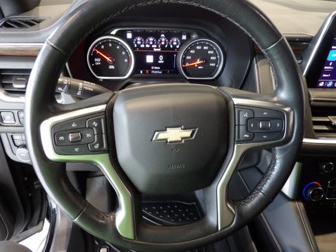 Used 2021 Chevrolet Suburban Premier AWD/4WD image 13