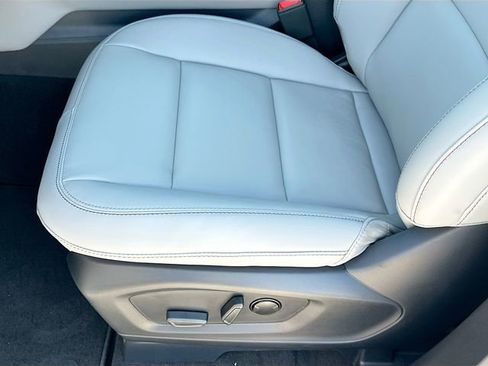 New 2026 Ford Explorer Active w/ Active Comfort Package image 14