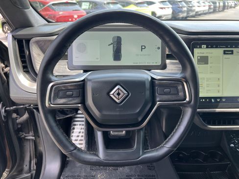 Used 2022 Rivian R1T Adventure AWD/4WD image 31