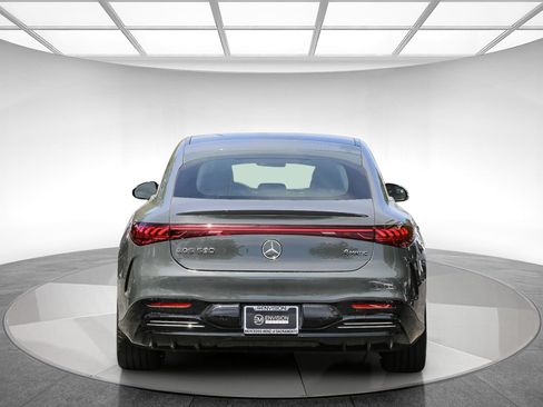 Used 2024 Mercedes-Benz EQS 580 4MATIC Sedan image 3