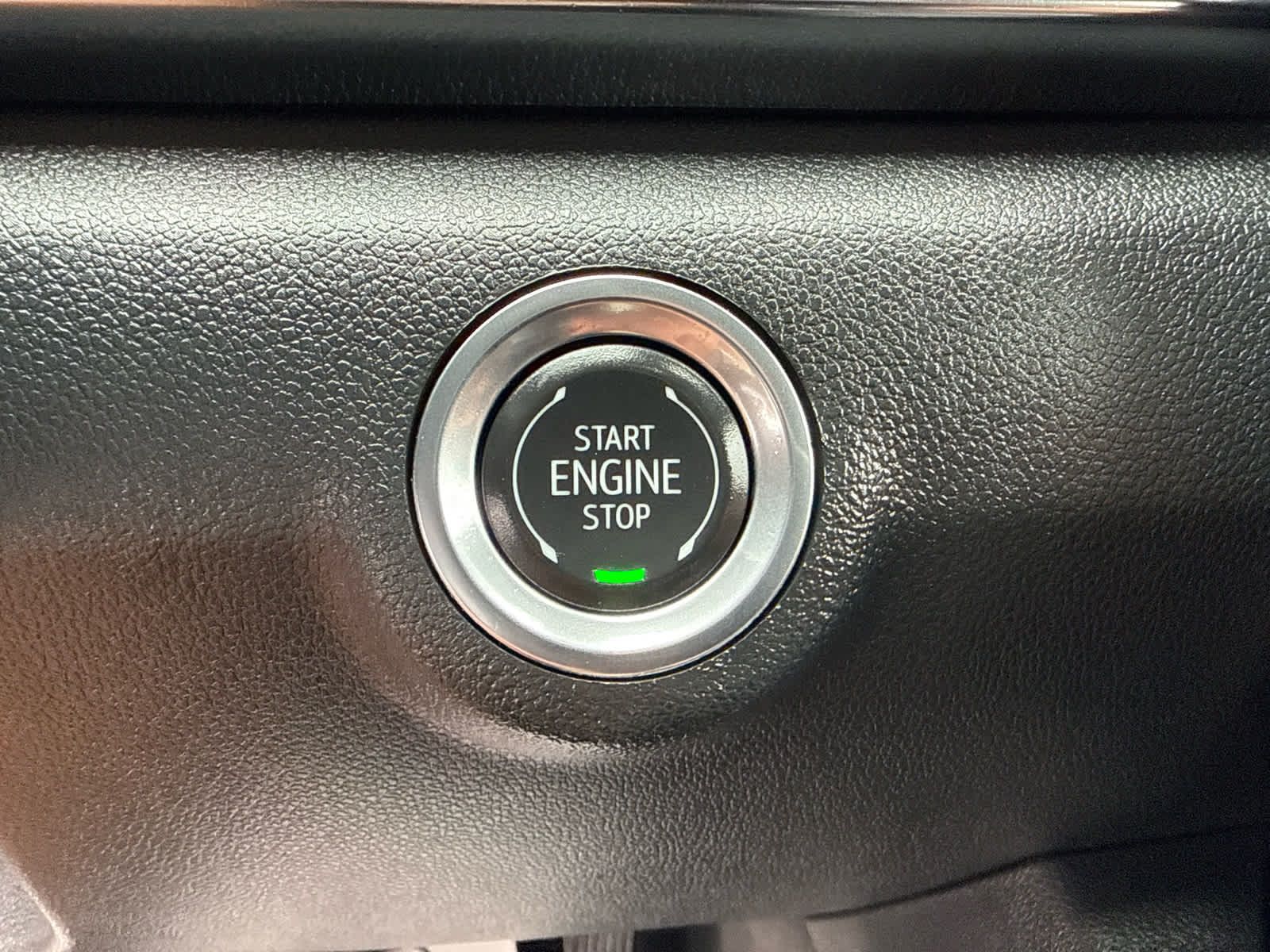 Certified 2026 GMC Terrain Elevation w/ Technology Package II AWD/4WD image 19
