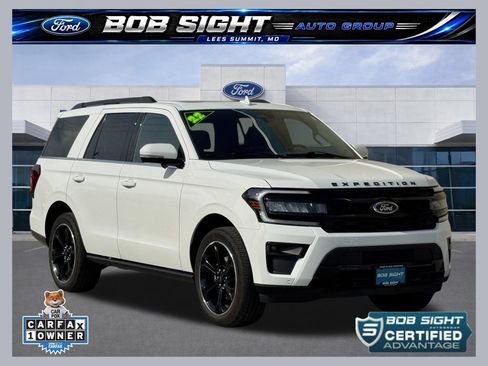 Used 2022 Ford Expedition Limited AWD/4WD image 1