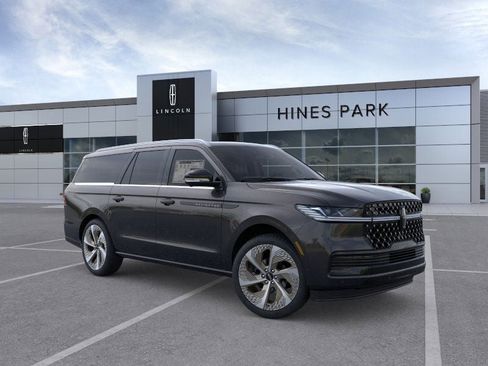 New 2025 Lincoln Navigator L Black Label image 7