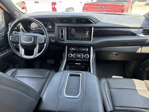 Used 2024 GMC Yukon Denali RWD image 25
