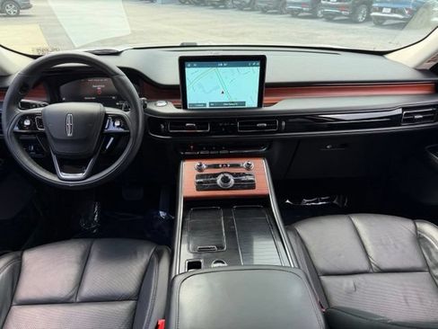 Certified 2023 Lincoln Aviator Reserve AWD/4WD image 17