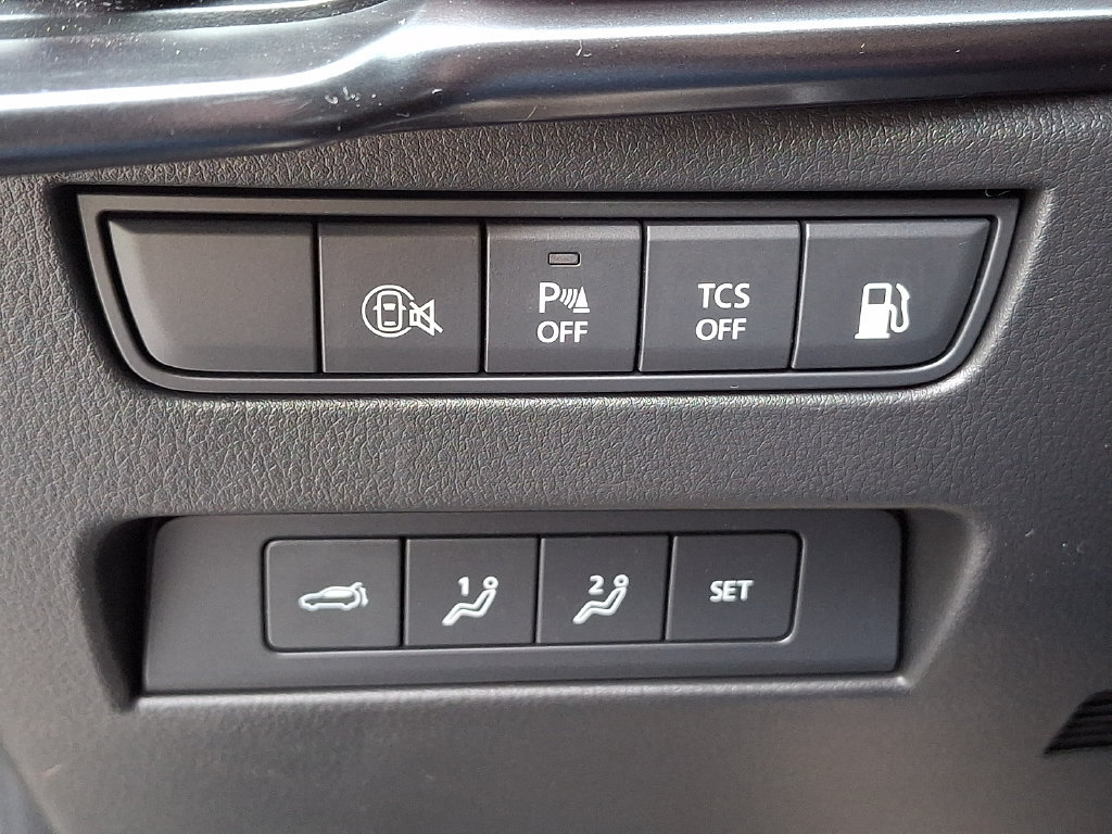 Used 2025 MAZDA CX-70 Plug-In Hybrid w/ Premium Plus AWD/4WD image 29