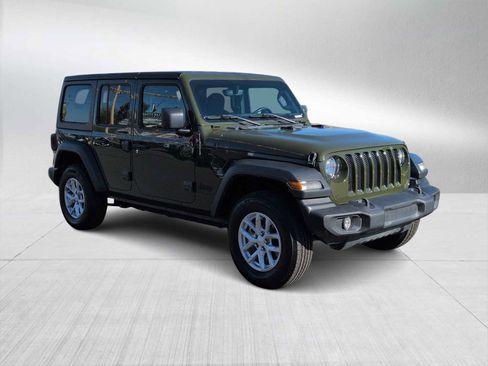 Used 2023 Jeep Wrangler Sport S image 2