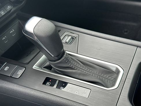 Used 2026 Nissan Kicks SV image 31