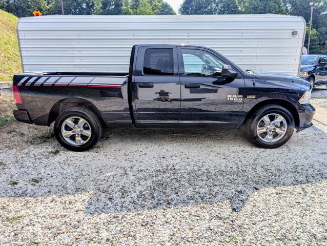 Used 2019 RAM 1500 Express AWD/4WD image 2