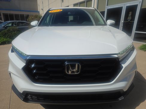 Used 2024 Honda CR-V EX image 2