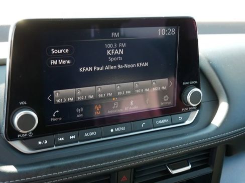 Used 2023 Nissan Rogue SV image 19