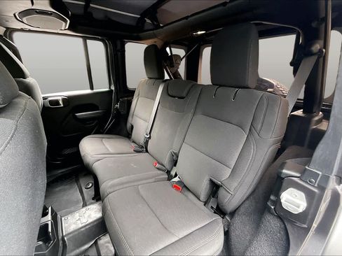 Used 2021 Jeep Wrangler Unlimited Sport AWD/4WD image 18