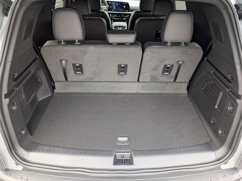 New 2026 Chevrolet Traverse LT w/ Driver Confidence Package image 14