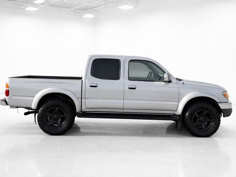 Used 2002 Toyota Tacoma PreRunner image 6