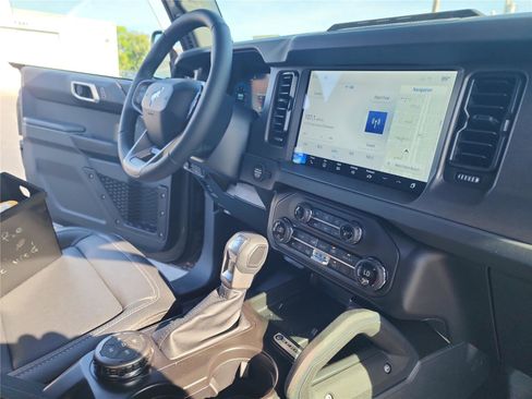 New 2026 Ford Bronco Badlands AWD/4WD image 31