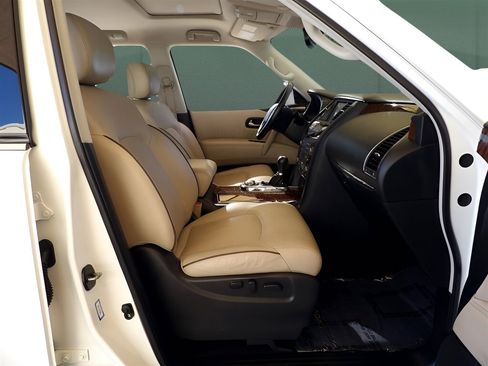 Used 2019 Nissan Armada SL w/ Premium Package image 18