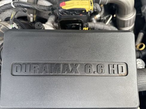 Certified 2019 GMC Sierra 2500 SLT w/ Duramax Plus Package image 29