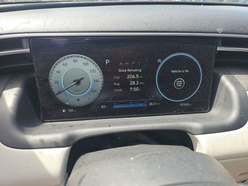 Used 2022 Hyundai Tucson Limited FWD image 2