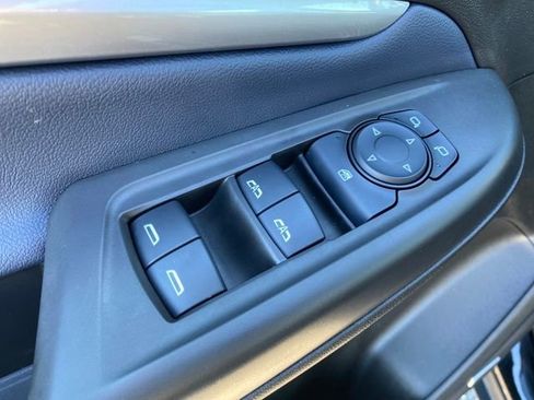 Certified 2023 Chevrolet Bolt EUV Premier w/ Sun & Sound Package image 18