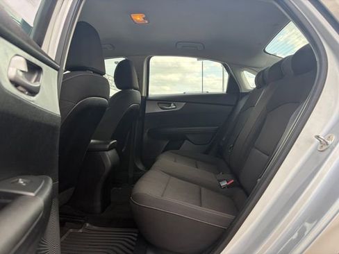 Used 2019 Kia Forte LXS image 16