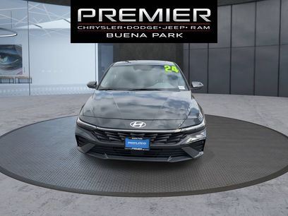 Used 2024 Hyundai Elantra SEL w/ Convenience Package