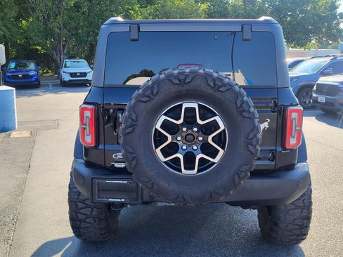 Used 2025 Ford Bronco Outer Banks AWD/4WD image 3