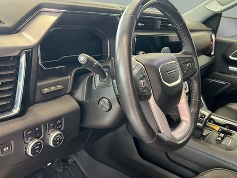 Used 2024 GMC Sierra 1500 Denali AWD/4WD image 11