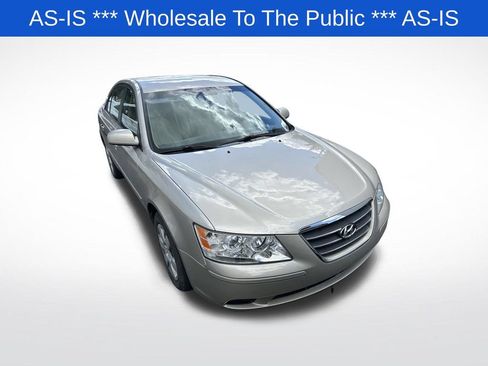 Used 2010 Hyundai Sonata GLS w/ Popular Equipment Pkg 2 FWD image 1