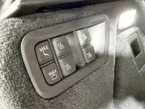 Used 2020 BMW X7 xDrive50i AWD/4WD image 17