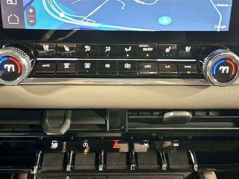 Used 2024 GMC Canyon Denali w/ LPO, Denali Black Edition image 16