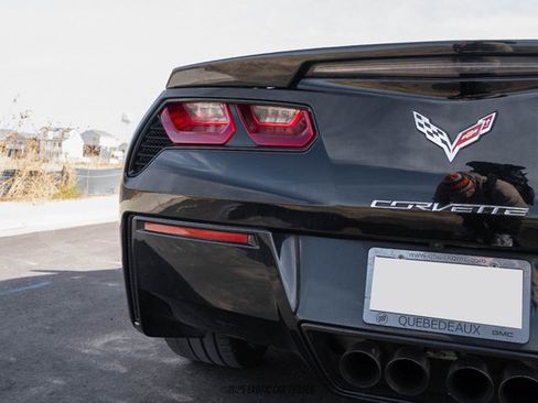 Used 2018 Chevrolet Corvette Stingray Coupe w/ 1LT image 41