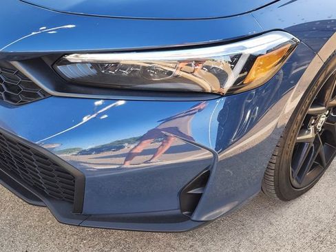 Used 2025 Honda Civic Sport image 8